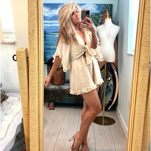 NWT,Hyfve,Lucious Cream,Tie-Front Romper,Sexy,Fun,Flirty,Vacation Perfect,Size M - Picture 6 of 13